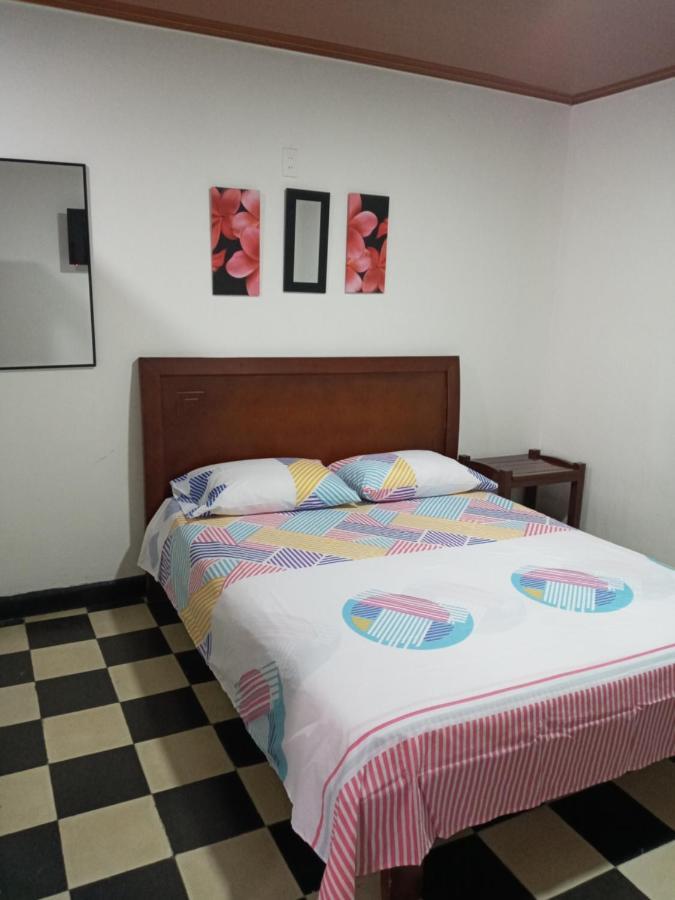 Hospedaje Santa Barbara Buga Dış mekan fotoğraf