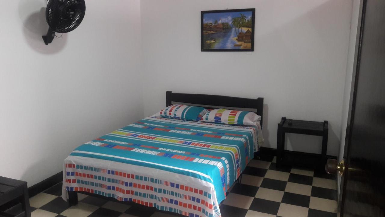 Hospedaje Santa Barbara Buga Dış mekan fotoğraf